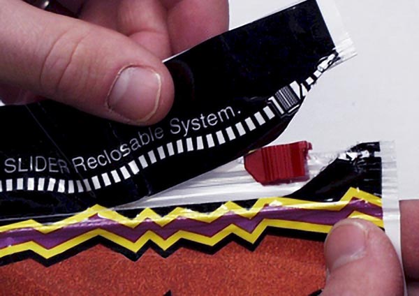 激光刻痕 為什么在包裝生產中需要使用到激光設備?(圖2)