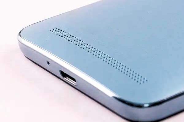 手機殼緊密激光打孔 精密激光打孔工藝應用于手機行業的主要優點(圖1)